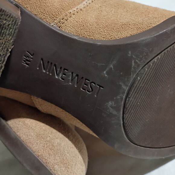 Nine West Women's 7.5 Suede BOLT Tan Ankle Bootie Back-Zip 2" Heel Steller Soles - Picture 8 of 11